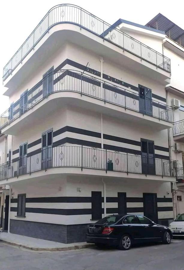 Casa Vacanze Sicilia Bedda Партинико Экстерьер фото